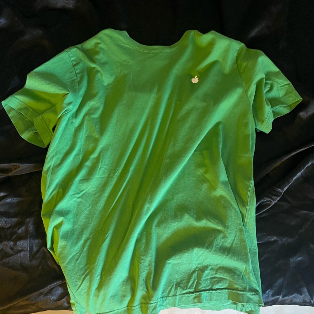 LOT of 21 pieces: Official Apple Store jackets and shirts - Picture 6 of 6